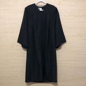 Classic Black Zip-up Graduation Cap & Gown 5’5”-5’6” Unisex